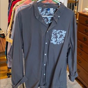 Grey flower 🌺 button down